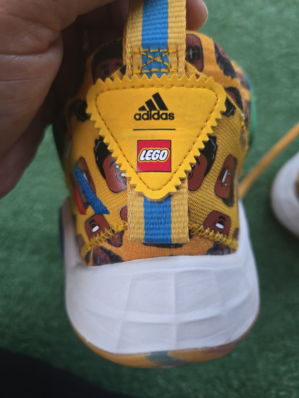 Adidas D.O.N. Issue #3 "Minifig - Picture 8 of 16